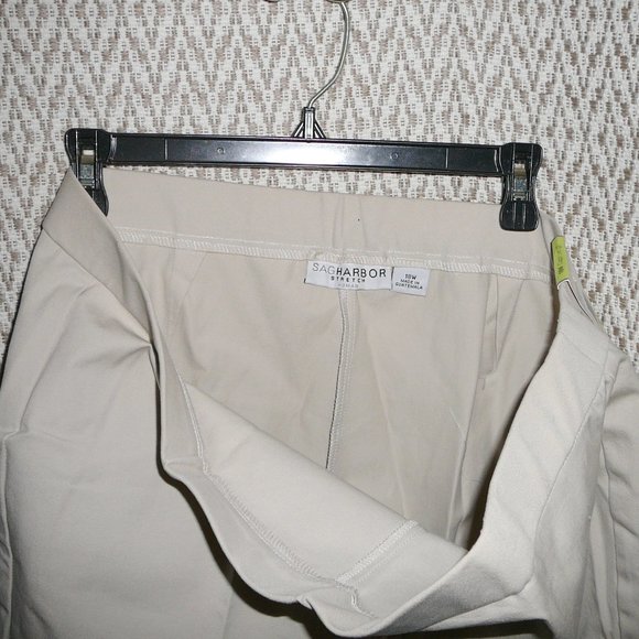 NWT Sag Harbor Capri Crop Pants 4-way Stretch Size 18W Pull-On Slimming - Picture 5 of 10